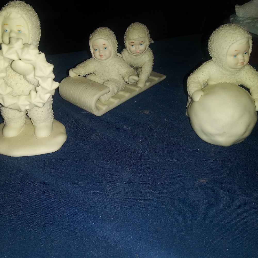 Department 56 Snowbabies and-Cola polar bears